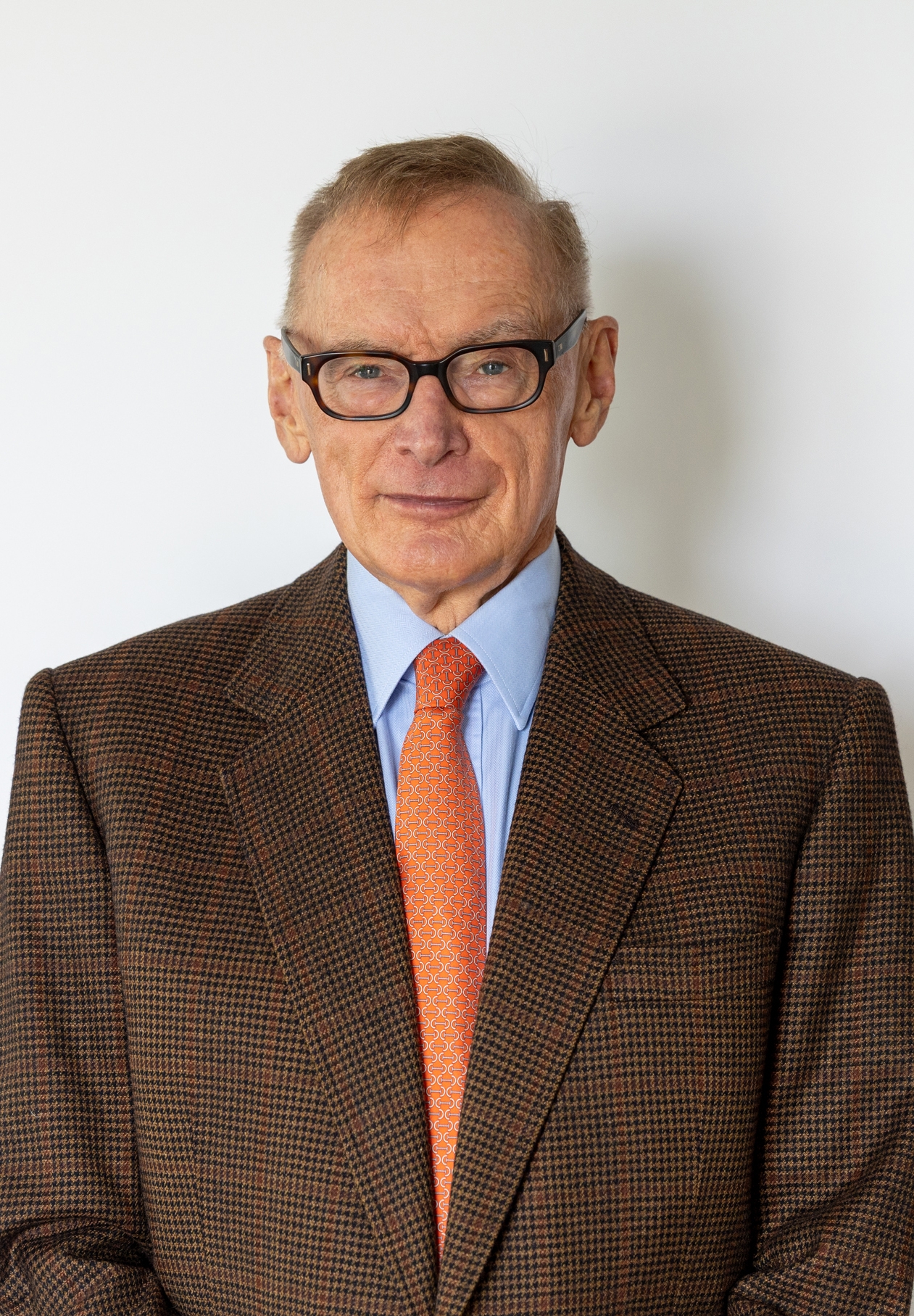 Headshot of Bob Carr