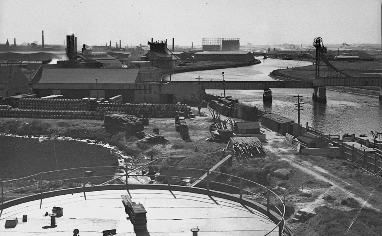 A photo of Alexander Canal 1944. Property of State Library.