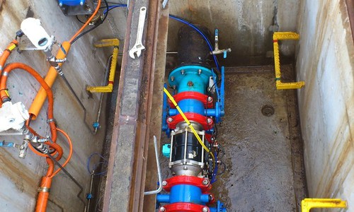 Pressure reduction valve on pipeline
